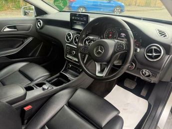 Mercedes-Benz A Class 1.5 A180d SE 7G-DCT Euro 6 (s/s) 5dr