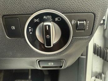 Mercedes-Benz A Class 1.5 A180d SE 7G-DCT Euro 6 (s/s) 5dr