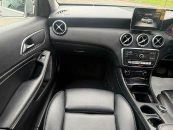 Mercedes-Benz A Class 1.5 A180d SE 7G-DCT Euro 6 (s/s) 5dr