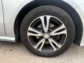 Mercedes-Benz A Class 1.5 A180d SE 7G-DCT Euro 6 (s/s) 5dr