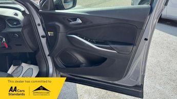 Vauxhall Grandland X 1.6 Turbo D BlueInjection SE SUV 5dr Diesel Auto Euro 6 (s/s) (1