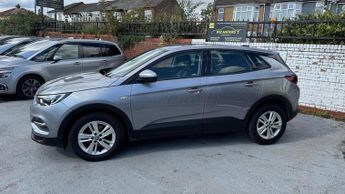 Vauxhall Grandland X 1.6 Turbo D BlueInjection SE SUV 5dr Diesel Auto Euro 6 (s/s) (1