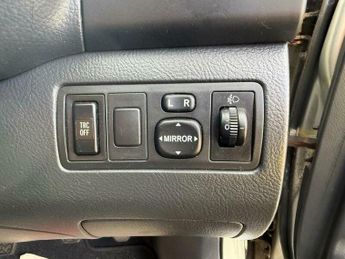 Toyota Avensis 1.8 VVT-i T2 5dr