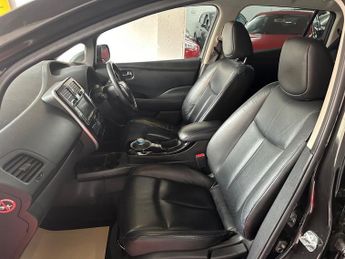 Nissan Leaf 30kWh Tekna Hatchback 5dr Electric Auto (109 bhp)