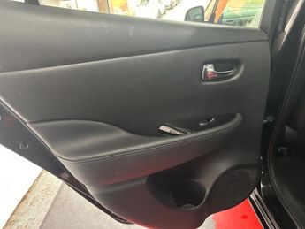 Nissan Leaf 30kWh Tekna Hatchback 5dr Electric Auto (109 bhp)