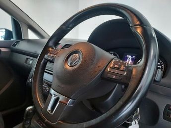 Volkswagen Touran 1.6 TDI SE DSG Euro 5 5dr