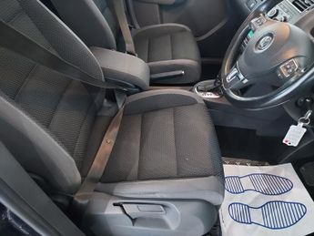 Volkswagen Touran 1.6 TDI SE DSG Euro 5 5dr