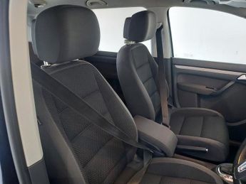 Volkswagen Touran 1.6 TDI SE DSG Euro 5 5dr
