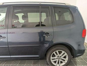 Volkswagen Touran 1.6 TDI SE DSG Euro 5 5dr