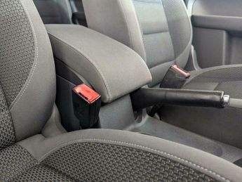 Volkswagen Touran 1.6 TDI SE DSG Euro 5 5dr