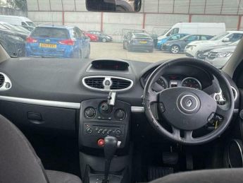 Renault Clio 1.6 VVT Dynamique 5dr