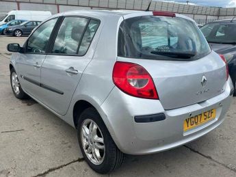Renault Clio 1.6 VVT Dynamique 5dr