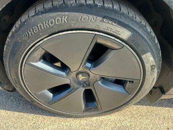 Tesla Model 3 (Dual Motor) Long Range Auto 4WDE 4dr