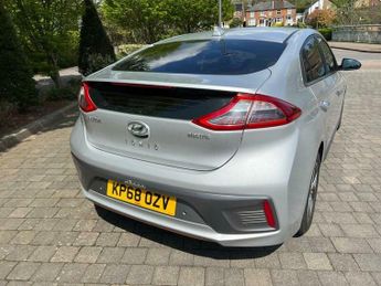 Hyundai Ioniq 28kWh Premium Auto 5dr