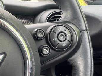 MINI Mini 2.0 Cooper S Classic Steptronic Euro 6 (s/s) 3dr