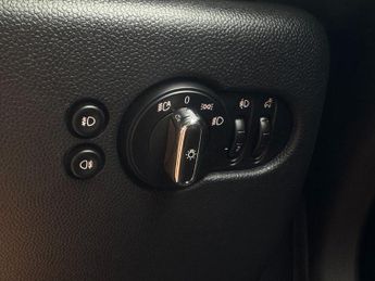 MINI Mini 2.0 Cooper S Classic Steptronic Euro 6 (s/s) 3dr