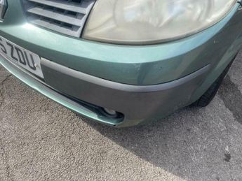 Renault Scenic 1.6 VVT Dynamique 5dr