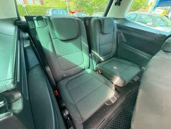 Volkswagen Sharan 2.0 TDI SE Nav DSG Euro 6 (s/s) 5dr