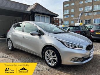 Kia Ceed 1.6 CRDi 2 Hatchback 5dr Diesel Auto Euro 5 (126 bhp)
