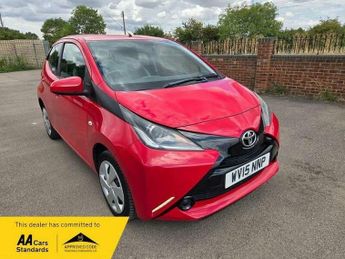 Toyota AYGO 1.0 VVT-i x-play Hatchback 5dr Petrol Manual Euro 5 Euro 5 (68 p