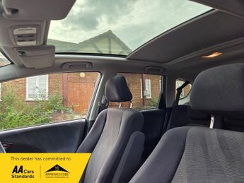 Honda Jazz 1.4 i-VTEC EX Hatchback 5dr Petrol i SHIFT Euro 4 (100 ps)