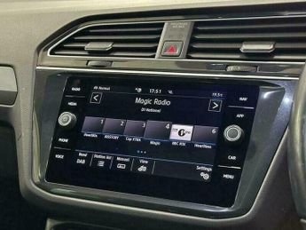 Volkswagen Tiguan 2.0 TDI R-Line Tech SUV 5dr Diesel DSG 4Motion Euro 6 (s/s) (150