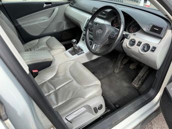 Volkswagen Passat HIGHLINE TDI