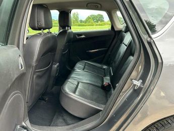 Vauxhall Astra 1.6 16v Elite Easytronic Euro 5 5dr