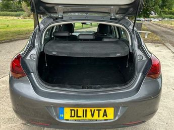 Vauxhall Astra 1.6 16v Elite Easytronic Euro 5 5dr