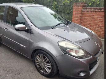 Renault Clio 1.2 Dynamique TomTom Hatchback 5dr Petrol Manual Euro 5 (75 ps)