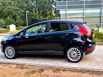 Ford Fiesta 1.4 Titanium Hatchback 5dr Petrol Automatic (154 g/km, 94 bhp)