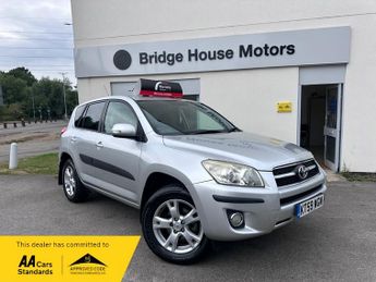 Toyota RAV4 2.2 D-4D XT-R SUV 5dr Diesel Manual 4WD Euro 4 (150 ps)