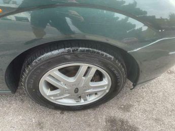 Ford Focus 1.6i 16v Zetec 5dr