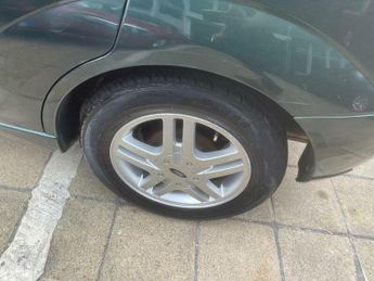 Ford Focus 1.6i 16v Zetec 5dr