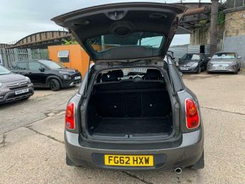 MINI Countryman 2.0 Cooper D Auto ALL4 Euro 5 5dr
