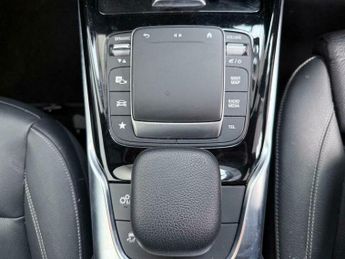 Mercedes-Benz C Class 2.0 CLA35 AMG (Premium) Coupe 7G-DCT 4MATIC Euro 6 (s/s) 4dr