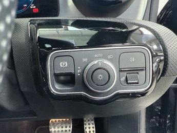 Mercedes-Benz CLA 2.0 CLA35 AMG (Premium) Coupe 7G-DCT 4MATIC Euro 6 (s/s) 4dr