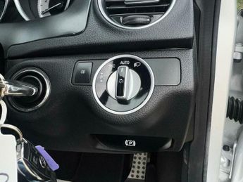 Mercedes-Benz C Class 1.8 C250 BlueEfficiency AMG Sport G-Tronic+ Euro 5 (s/s) 2dr