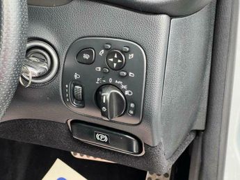 Mercedes-Benz  1.8 CLK200 Kompressor Sport 2dr