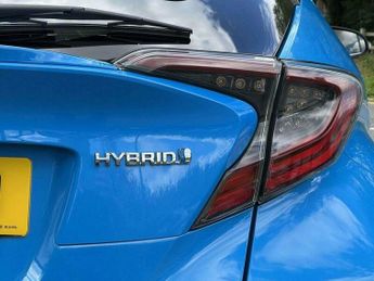 Toyota C-HR 1.8 VVT-h Dynamic CVT Euro 6 (s/s) 5dr