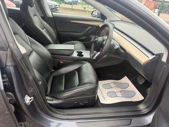 Tesla Model 3 (Dual Motor) Long Range Auto 4WDE 4dr
