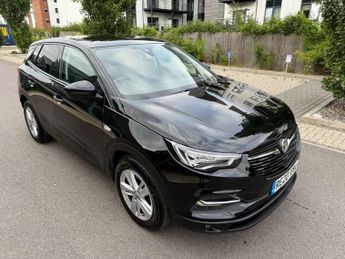 Vauxhall Grandland 1.2 Turbo SE Auto Euro 6 (s/s) 5dr