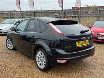 Ford Focus 1.6 Zetec 5dr