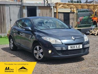 Renault Megane 1.6 16V Dynamique TomTom Euro 5 5dr