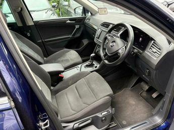 Volkswagen Tiguan 2.0 TDI BlueMotion Tech SEL DSG Euro 6 (s/s) 5dr