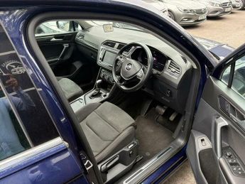 Volkswagen Tiguan 2.0 TDI BlueMotion Tech SEL DSG Euro 6 (s/s) 5dr