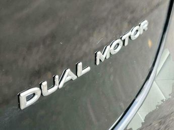 Tesla Model 3 (Dual Motor) Long Range Auto 4WDE 4dr