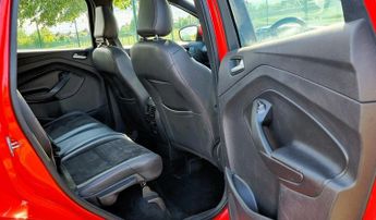 Ford Kuga ST-LINE X TDCI