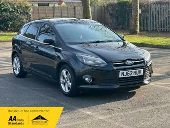 Ford Focus 1.0T EcoBoost Zetec Euro 5 (s/s) 5dr