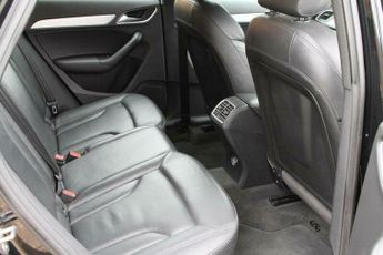 Audi Q3 2.0 TDI S line S Tronic quattro Euro 5 (s/s) 5dr